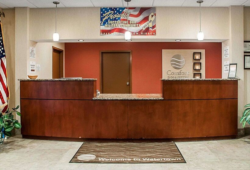 فندق Comfort Inn & Suites Watertown  1000 Islands