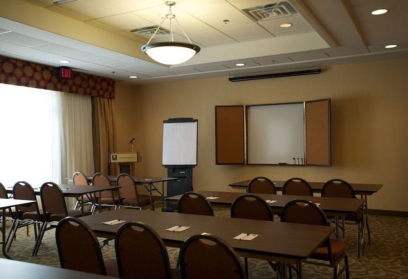 فندق Comfort Inn & Suites Watertown  1000 Islands