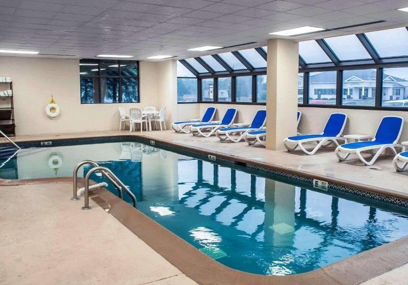 فندق Comfort Inn & Suites Watertown  1000 Islands