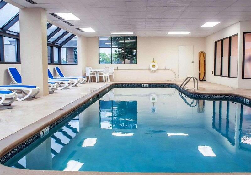 فندق Comfort Inn & Suites Watertown  1000 Islands