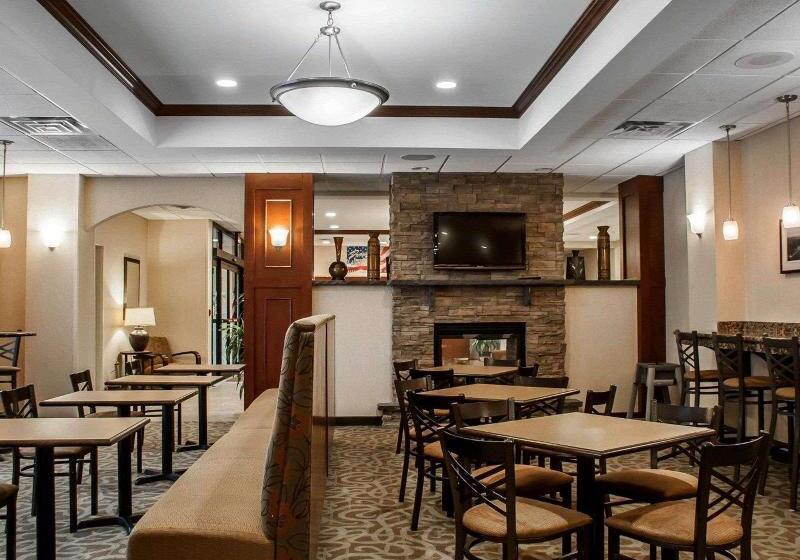 فندق Comfort Inn & Suites Watertown  1000 Islands