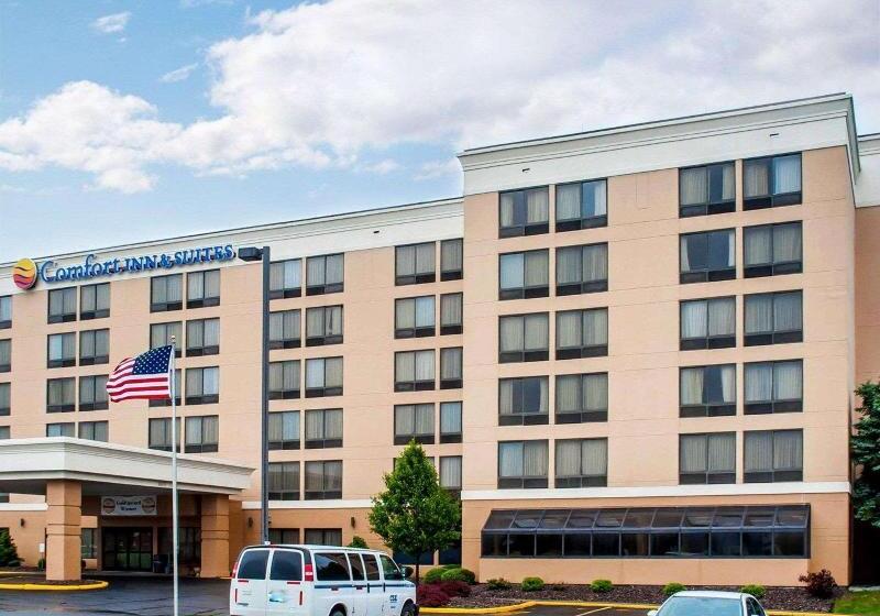 فندق Comfort Inn & Suites Watertown  1000 Islands