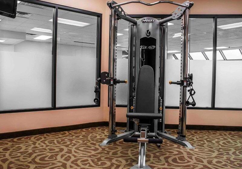 فندق Comfort Inn & Suites Watertown  1000 Islands