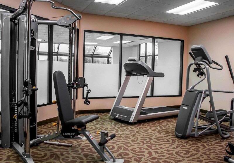 فندق Comfort Inn & Suites Watertown  1000 Islands