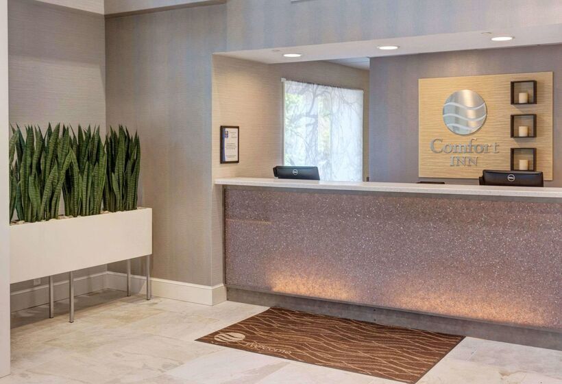 Отель Comfort Inn Williamsburg Gateway