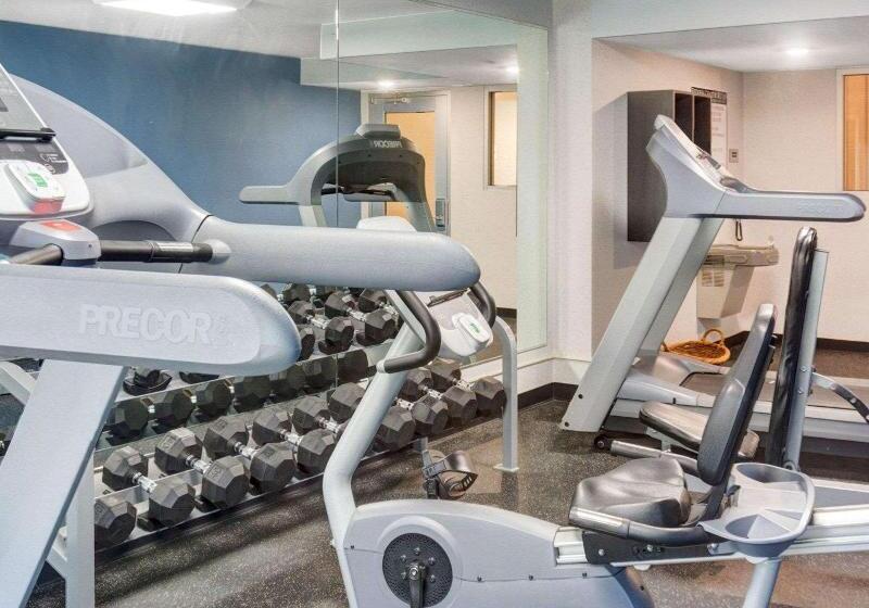 Отель Comfort Inn Williamsburg Gateway