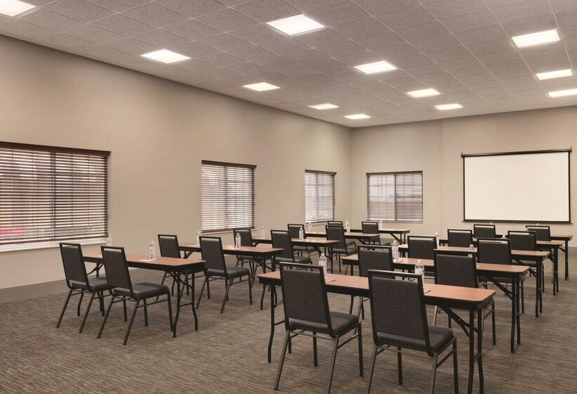 Отель Country Inn & Suites By Radisson, London, Ky