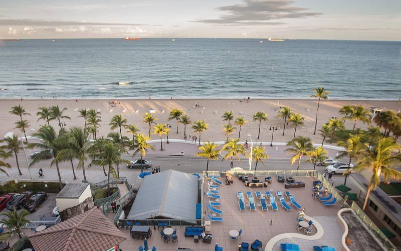 ホテル Courtyard by Marriott Fort Lauderdale Beach