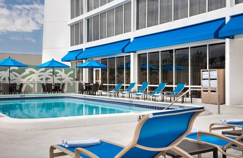 ホテル Courtyard by Marriott Fort Lauderdale Beach