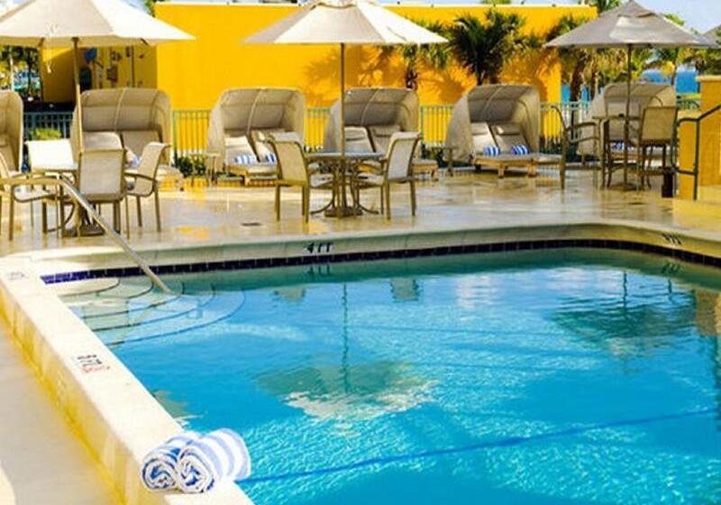ホテル Courtyard by Marriott Fort Lauderdale Beach