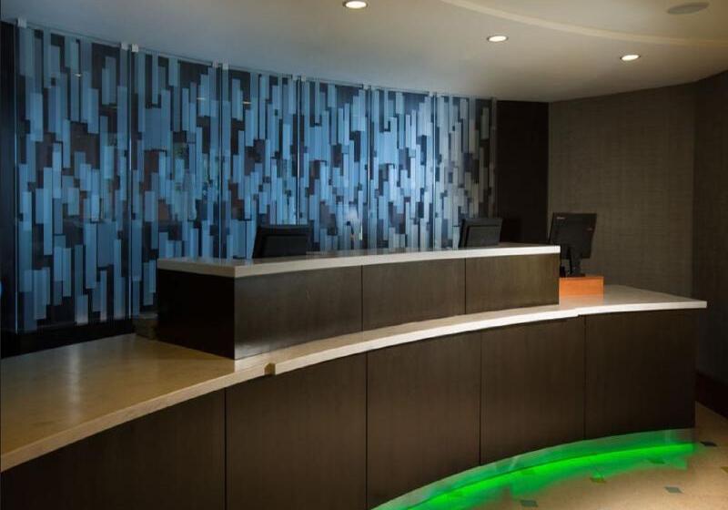 ホテル Courtyard by Marriott Fort Lauderdale Beach