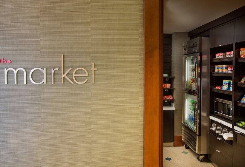 ホテル Courtyard by Marriott Fort Lauderdale Beach