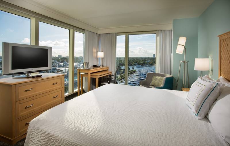 هتل Courtyard by Marriott Fort Lauderdale Beach