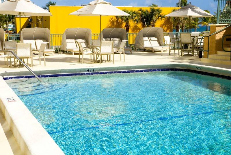 ホテル Courtyard by Marriott Fort Lauderdale Beach