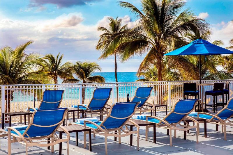 ホテル Courtyard by Marriott Fort Lauderdale Beach