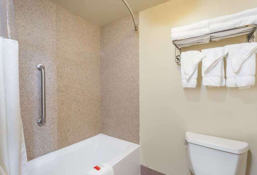 Отель Days Inn By Wyndham Hershey