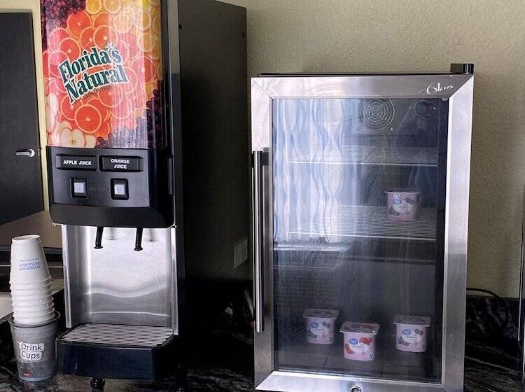 فندق Days Inn By Wyndham Lake City I10