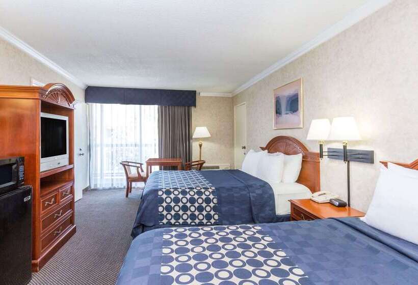 Отель Days Inn By Wyndham Los Angeles Lax/venicebch/marina Delray