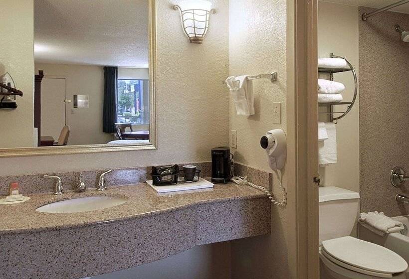 酒店 Days Inn By Wyndham Memphis At Graceland