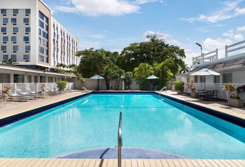 فندق Days Inn By Wyndham Miami Airport North