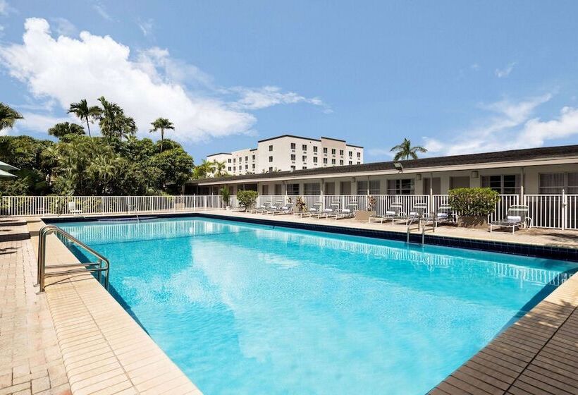 فندق Days Inn By Wyndham Miami Airport North
