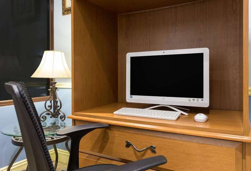 Отель Days Inn By Wyndham Mt Pleasantcharlestonpatriots Point