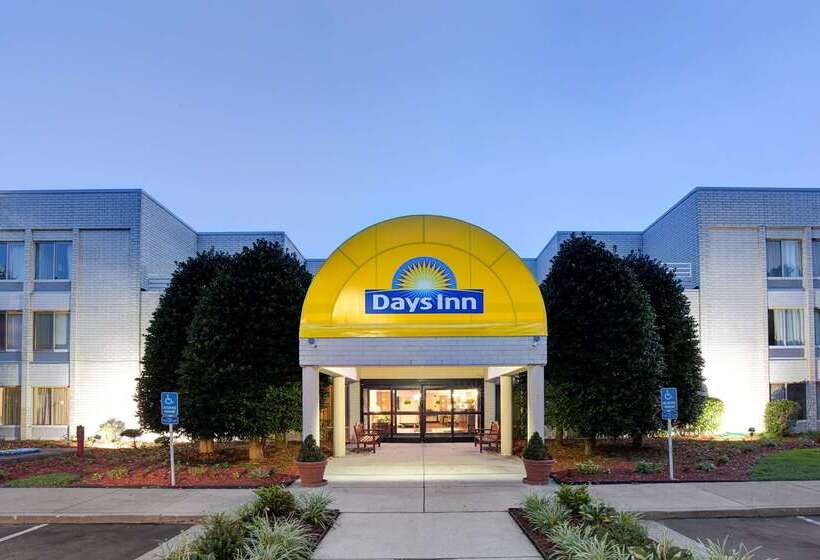 호텔 Days Inn By Wyndham Newport News City Center Oyster Point
