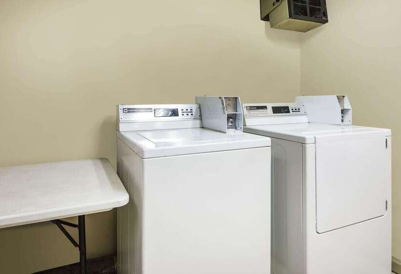 فندق Days Inn By Wyndham Oak Grove/ft. Campbell