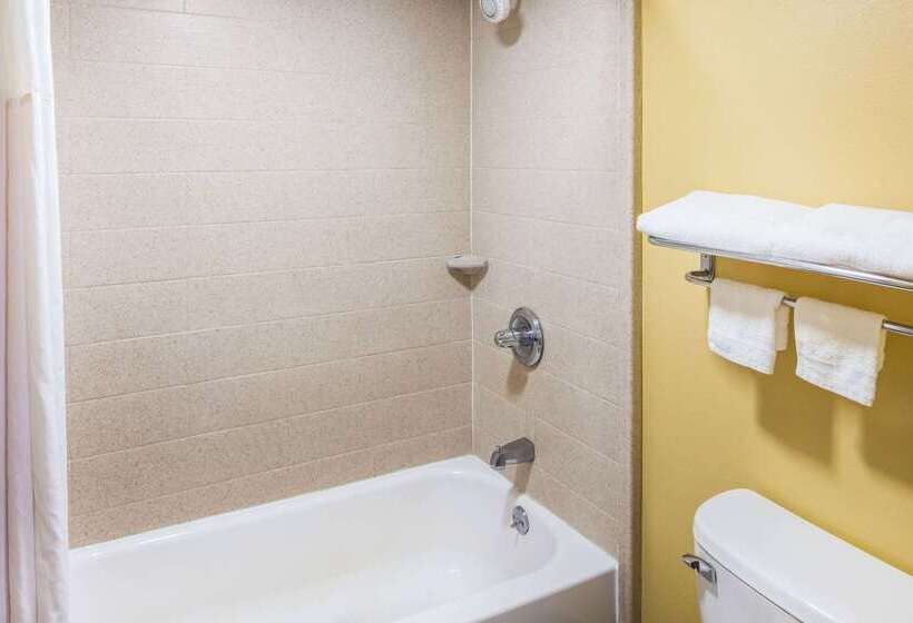 فندق Days Inn By Wyndham Oak Grove/ft. Campbell