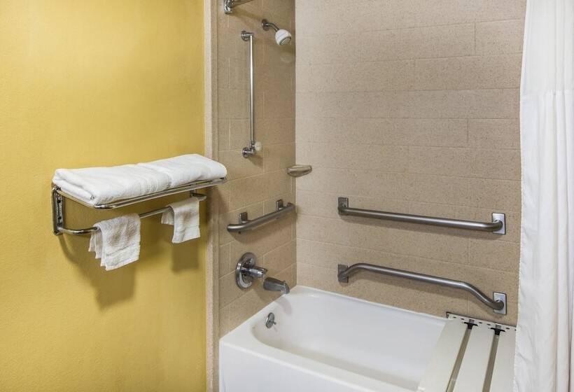 فندق Days Inn By Wyndham Oak Grove/ft. Campbell