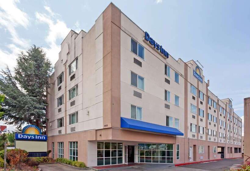 Отель Days Inn By Wyndham Seatac Airport