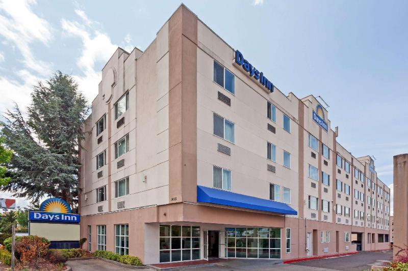 Отель Days Inn By Wyndham Seatac Airport