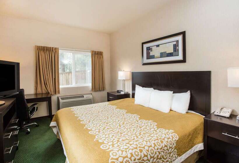 فندق Days Inn By Wyndham Seattle Aurora