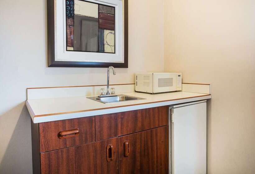 فندق Days Inn By Wyndham Seattle Aurora