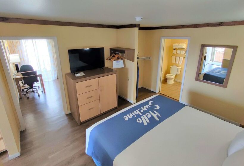 호텔 Days Inn By Wyndham Suites Fredericksburg