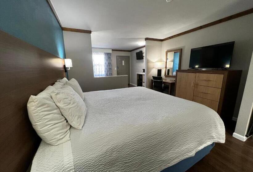 호텔 Days Inn By Wyndham Suites Fredericksburg