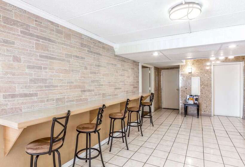 فندق Days Inn By Wyndham Syracuse