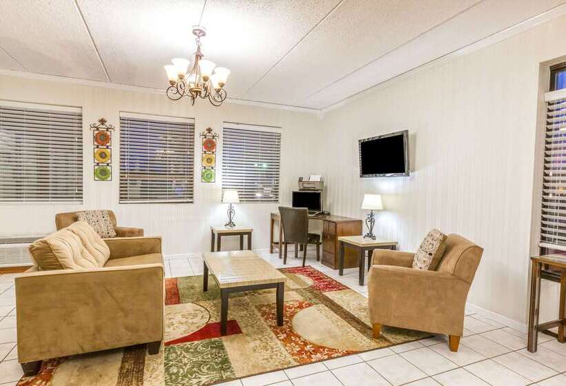 בית מלון כפרי Days Inn By Wyndham Syracuse