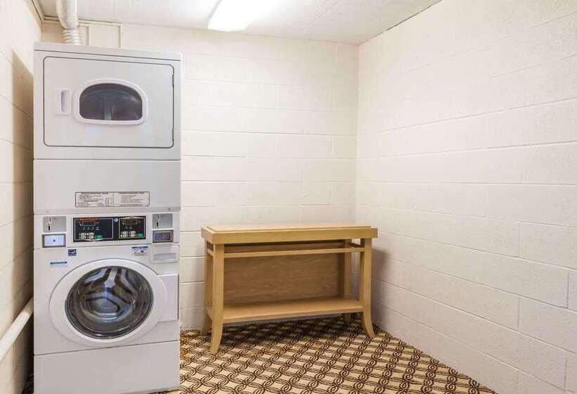 فندق Days Inn By Wyndham Syracuse