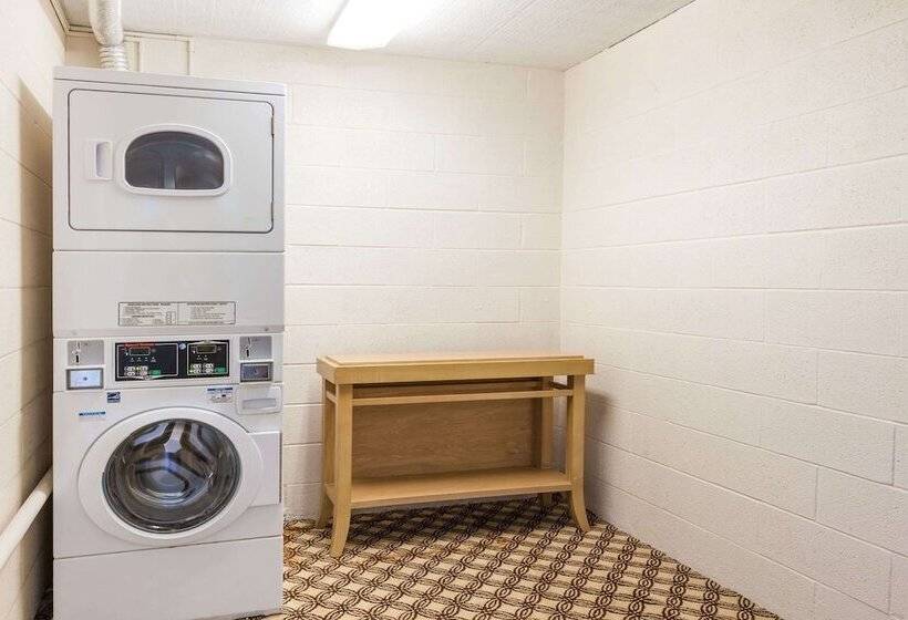 فندق Days Inn By Wyndham Syracuse