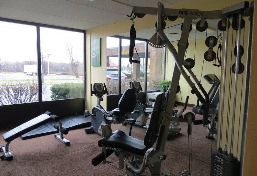 בית מלון כפרי Days Inn By Wyndham Syracuse