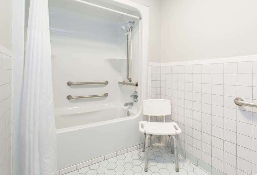 فندق Days Inn By Wyndham Valdosta I 75