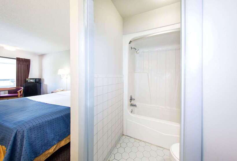 هتل Days Inn By Wyndham Valdosta I 75