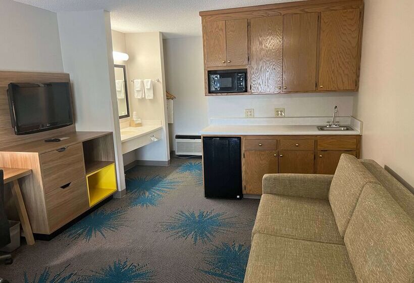 هتل Days Inn By Wyndham Valdosta I 75