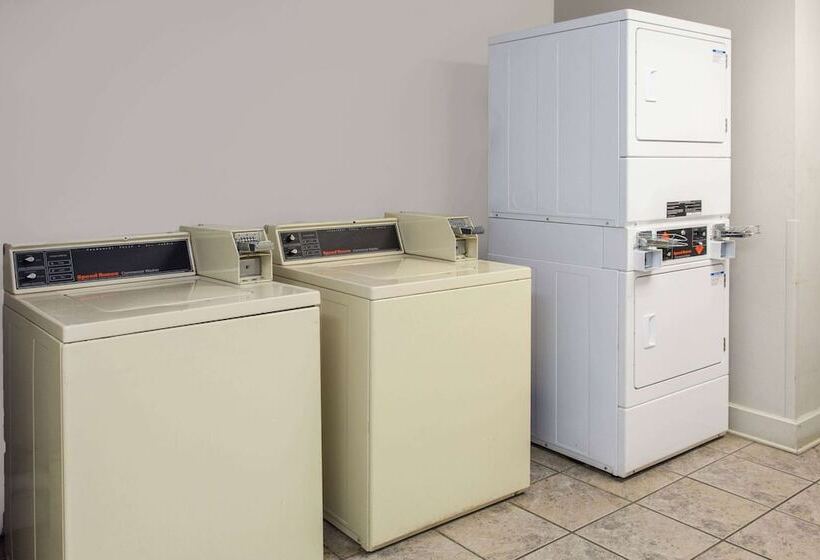 فندق Days Inn By Wyndham Valdosta I 75