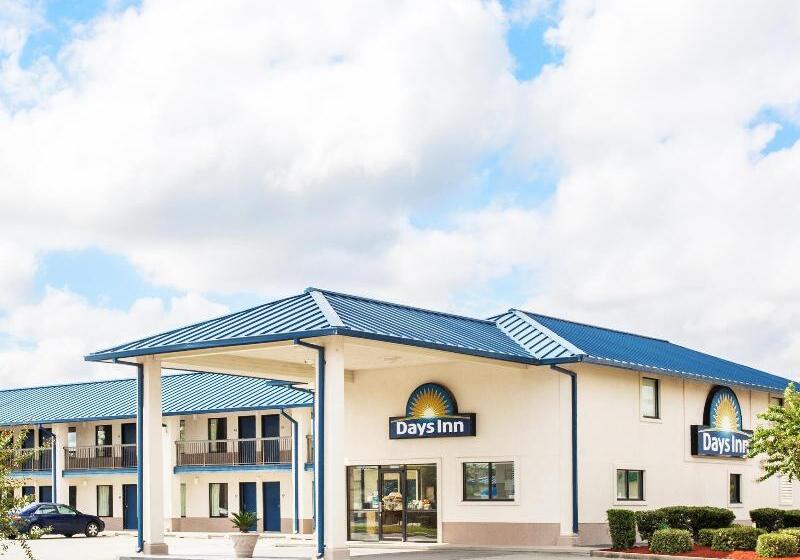 فندق Days Inn By Wyndham Valdosta I 75