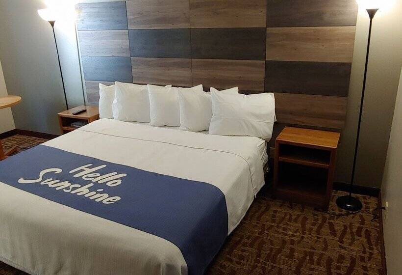 فندق Days Inn By Wyndham Westeau Claire