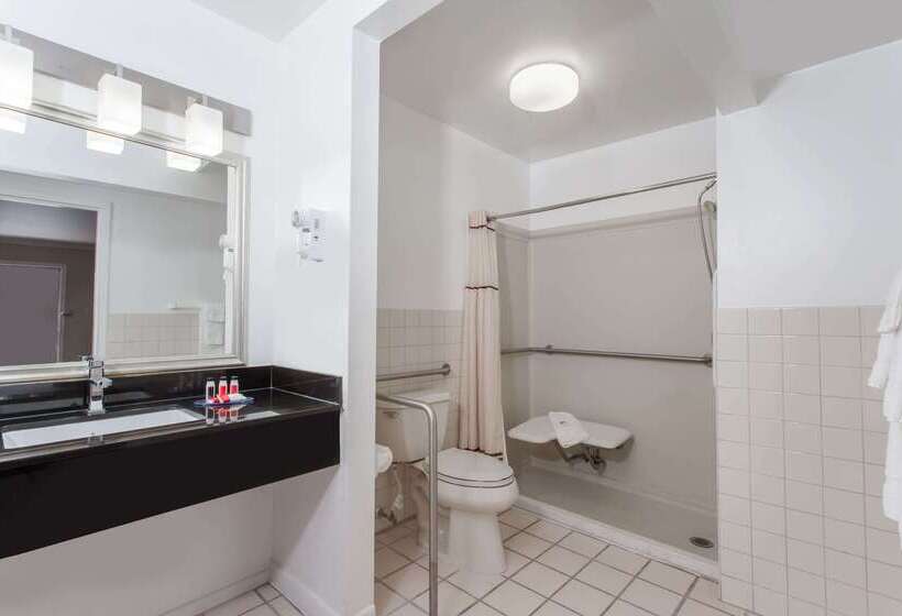 فندق Days Inn By Wyndham Wilmington/brandywine