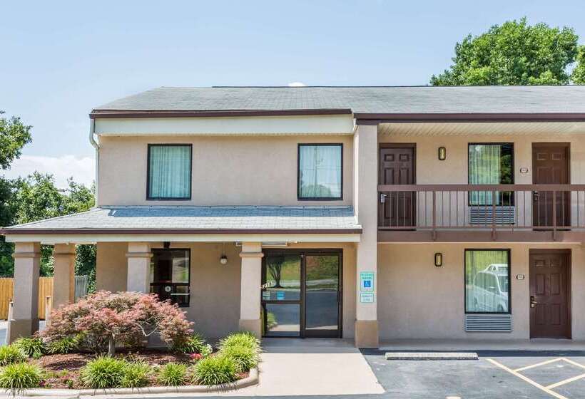 فندق Days Inn By Wyndham Winston Salem North