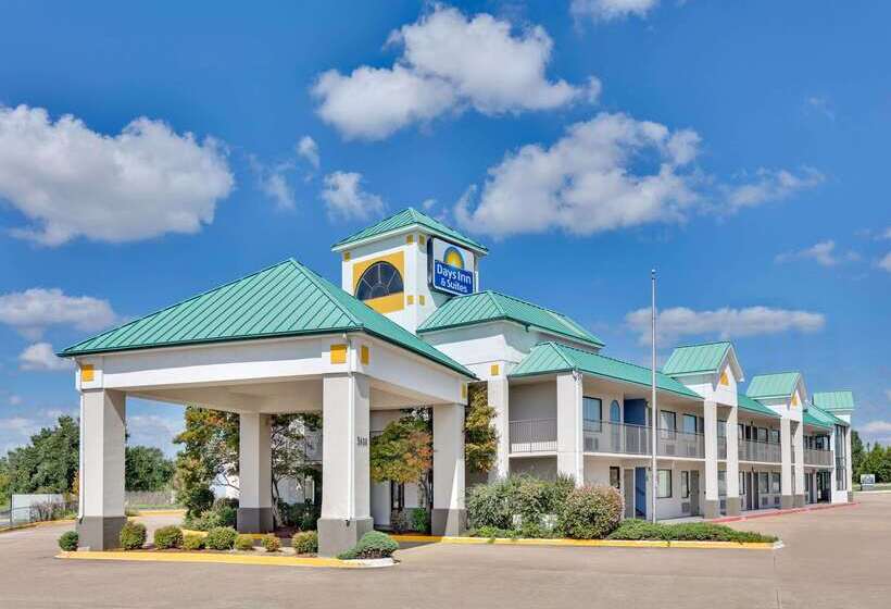 هتل Days Inn & Suites By Wyndham Bentonville